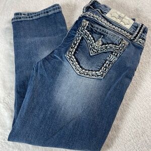 Miss Me Jeans Capri Sz 29 Embellished Flap Pockets Medium Wash Mid Rise (30X24)